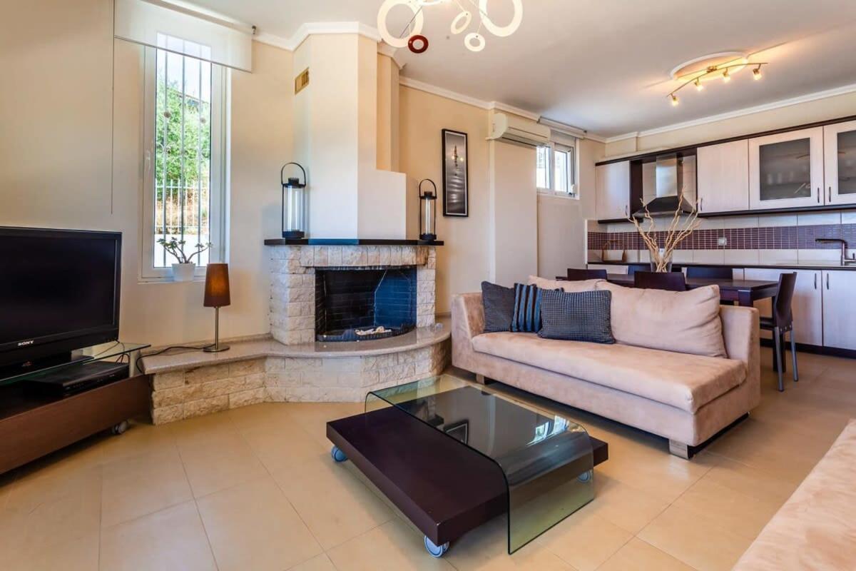 הוילה קלמאטה Aigli Fully Equipped Getaway - Seaview Lux Retreat מראה חיצוני תמונה